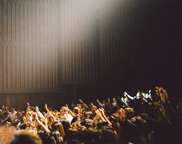 Les Frères Salamon - Nous accompagnons chaque année des centaines d'étudiants tout au long de leur parcours d'apprentissage en marketing digital